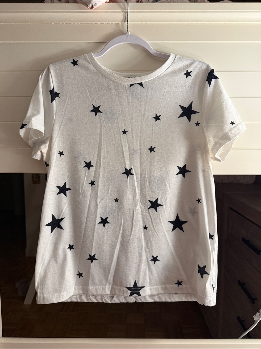MISSLOOK White Tee with Black Star Print